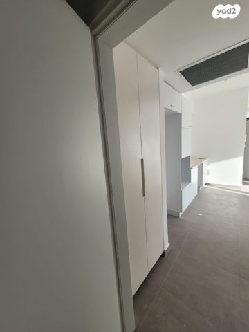 דירה, אחד העם, הרצליה, חיפה