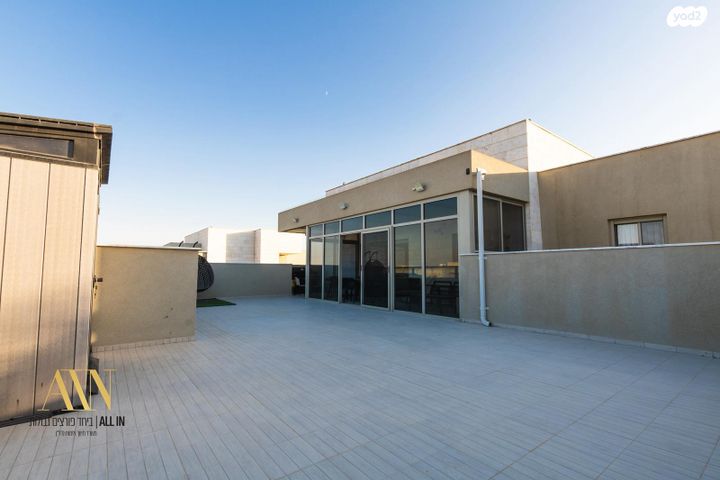 גג/ פנטהאוז