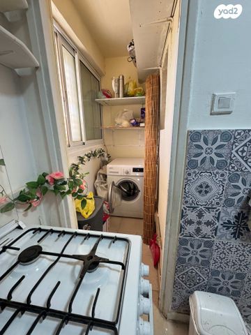 דירה, מתתיהו הכהן, גיורא יוספטל, דימונה