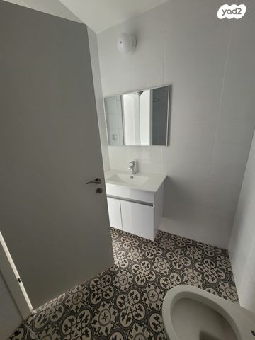 דירה, אחד העם, הרצליה, חיפה