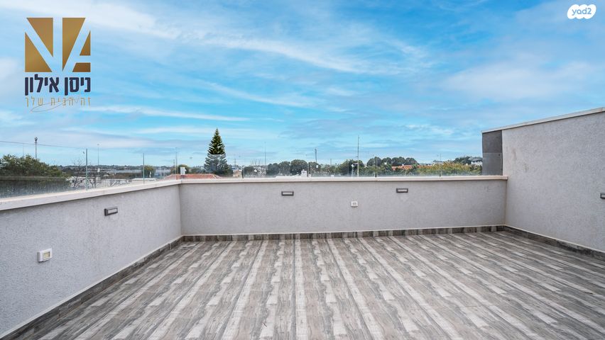 דו משפחתי, נחום 7, שעריה, פתח תקווה