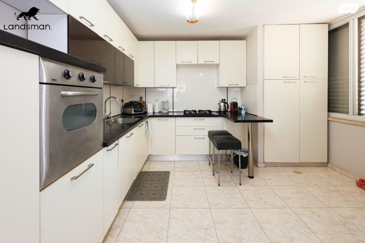 דירה, האר"י 18, רמת חן ובן ציון, נתניה