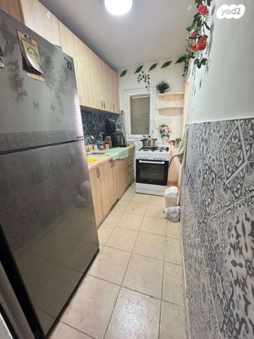 דירה, מתתיהו הכהן, גיורא יוספטל, דימונה