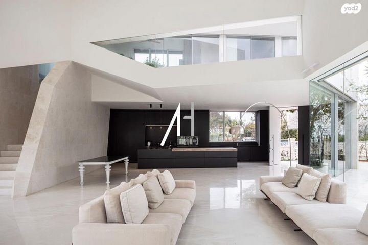 בית פרטי/ קוטג', סביון