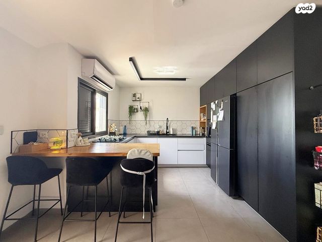 דירה, חטיבת הראל, נאות יצחק, לוד