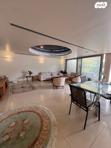 בית פרטי/ קוטג', ד"ר אליהו, קרית קריניצי, רמת גן