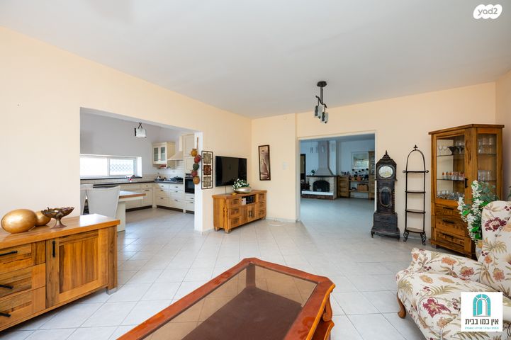 בית פרטי/ קוטג', פרדס חנה כרכור