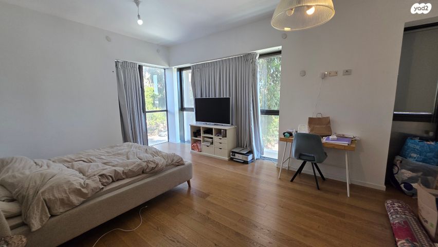 דירה, יבנה, אלון, רמת השרון