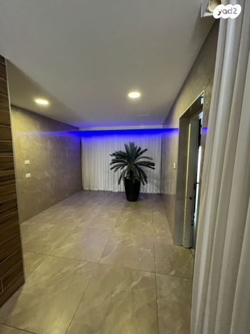 דירת גן, קטיף, נתיבות מערב, נתיבות