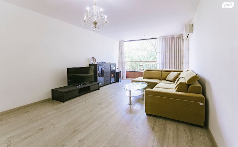 דירה, רחל המשוררת 11, עין גנים, פתח תקווה