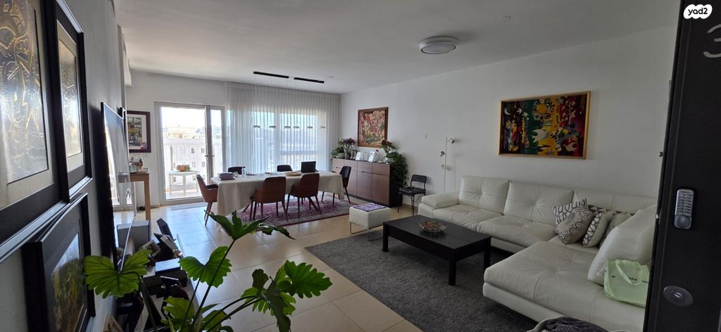 דירה, מקור ברוך, ירושלים