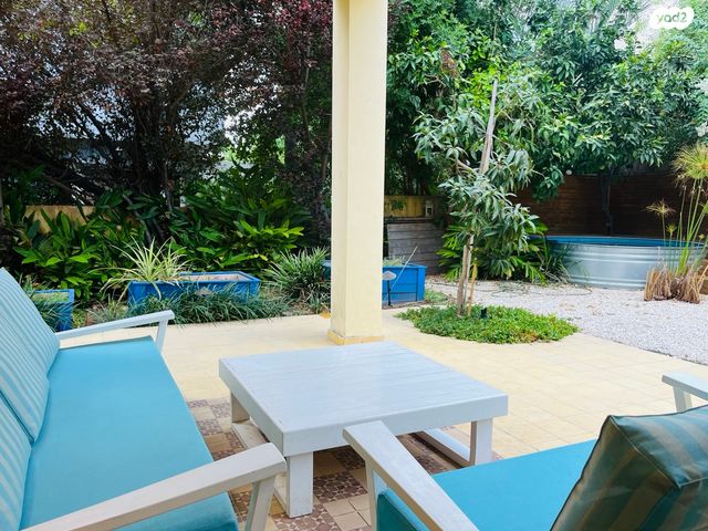 דו משפחתי, הנשר, בנה ביתך, קדימה צורן