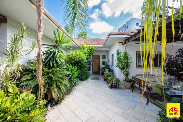 בית פרטי/ קוטג', הדקלים, מרכז פרדס חנה, פרדס חנה כרכור