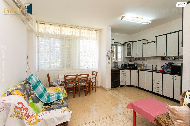 דירה, יצחק שדה 39, המושבה הגרמנית, חיפה