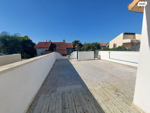 בית פרטי/ קוטג', נאות הדרים, גן יבנה