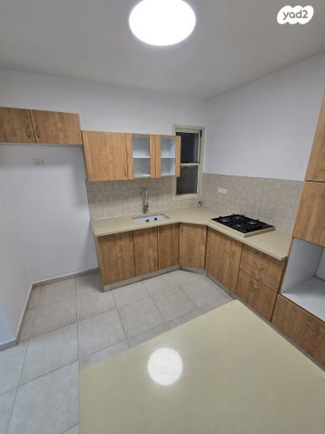 דירה, בר ניסן 27, נווה זאב, נאות אילן, באר שבע