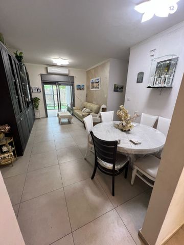 דירת גן, קטיף, נתיבות מערב, נתיבות