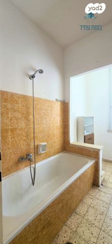 דירה, י.מ. פינס 8, נתניה