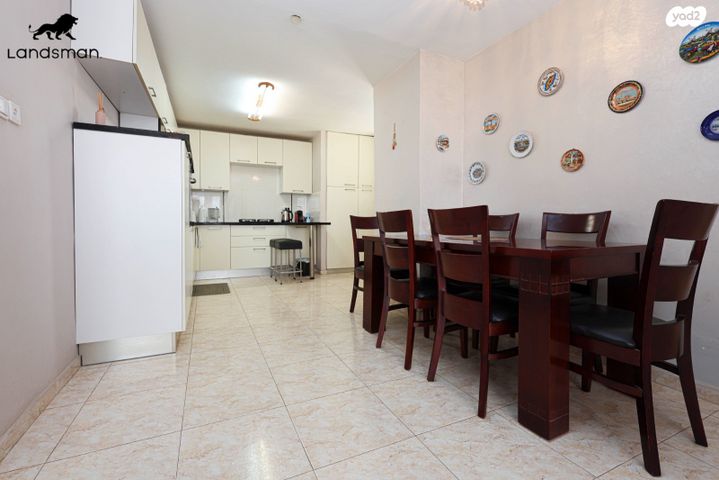 דירה, האר"י 18, רמת חן ובן ציון, נתניה