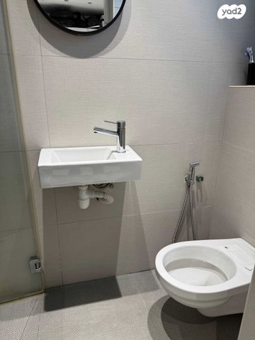 דירה, הגיבורים, עמידר, בת ים