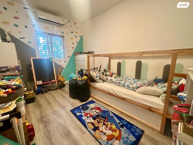 דירה, הפרחים, כפר סבא