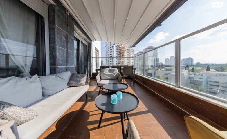 דופלקס, גולדה מאיר 17, מתחם 1200, הוד השרון