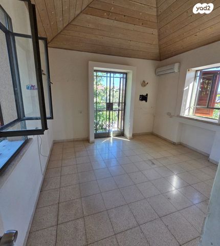 בית פרטי/ קוטג', גולן, רמת השרון