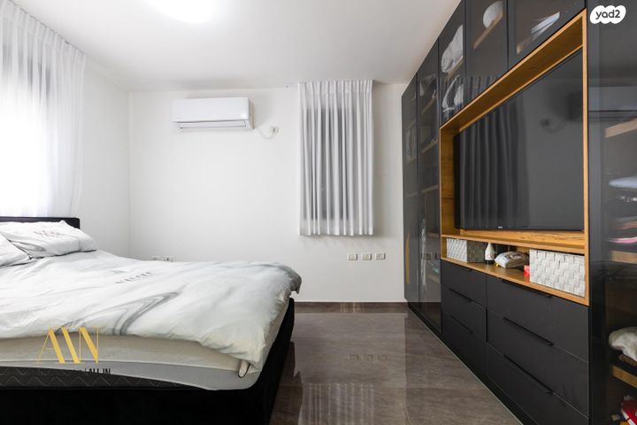 גג/ פנטהאוז, דימונה