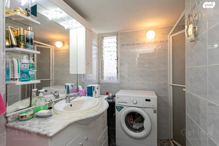 דירה, יצחק שדה 39, המושבה הגרמנית, חיפה