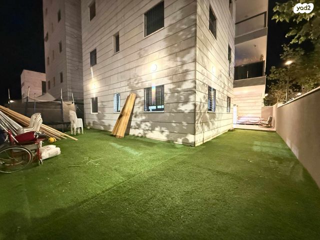 דירת גן, אריאל שרון, נווה שרון / שער העיר, נתיבות