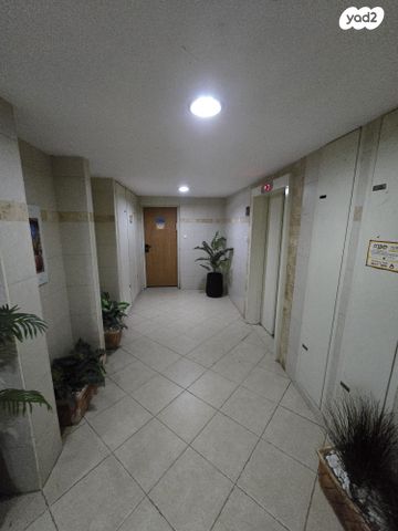 דירה, בר ניסן 27, נווה זאב, נאות אילן, באר שבע