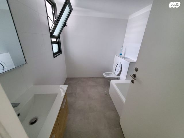 גג/ פנטהאוז, אור ים, אור עקיבא