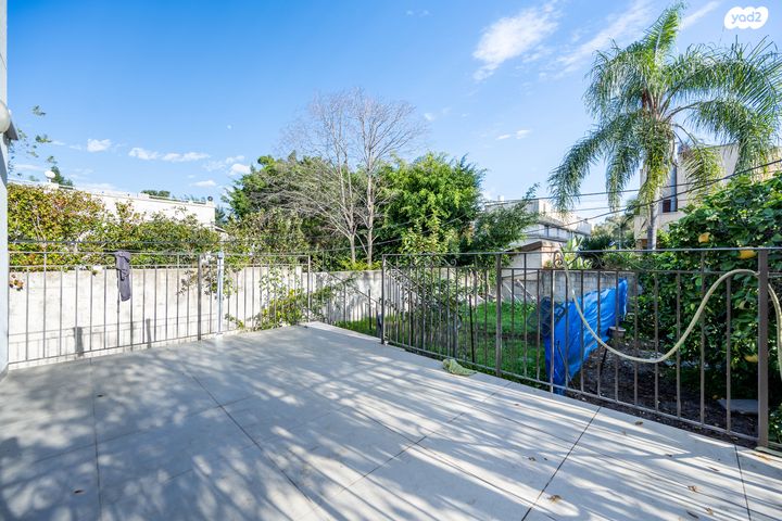 דירת גן, אלוף דוד 151, רמת חן, רמת גן