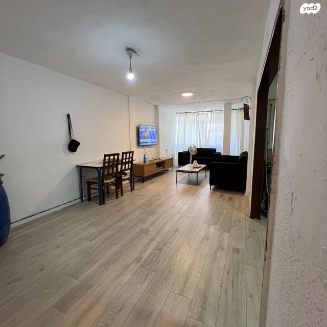 דירה, משה שרת, גן שמואל, קרית מלאכי