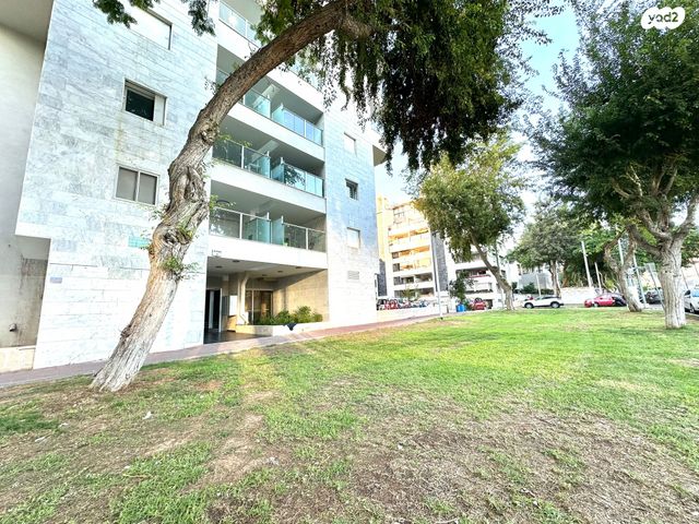 דירה, הנביאים, בת ים