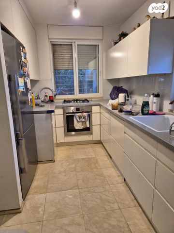 דירת גן, גלבוע, שכונה ה'-ו', מבשרת ציון