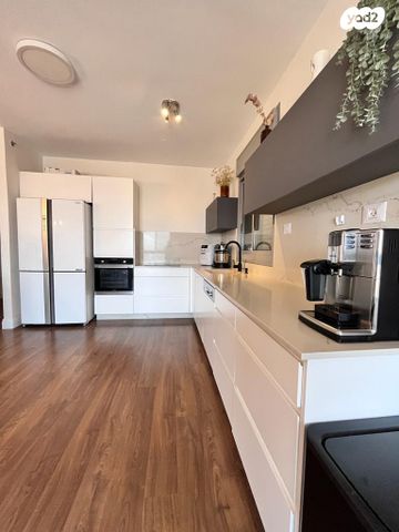 דירה, אדני פז, עין הים, חדרה