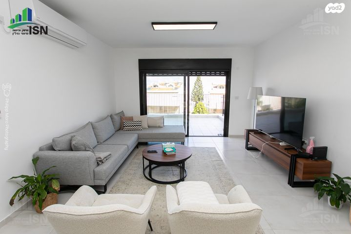 דירה, יקינטון, רמת אלמוגי, חיפה