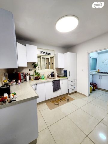 דירת גן, אוסקר שינדלר, רמות הרכס, באר שבע