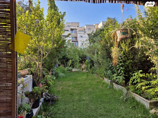 דירת גן, גלבוע, שכונה ה'-ו', מבשרת ציון