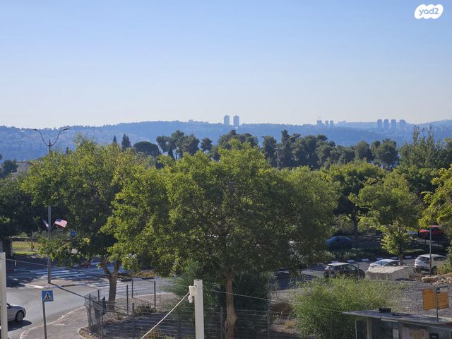 דירת גן, גלבוע, שכונה ה'-ו', מבשרת ציון