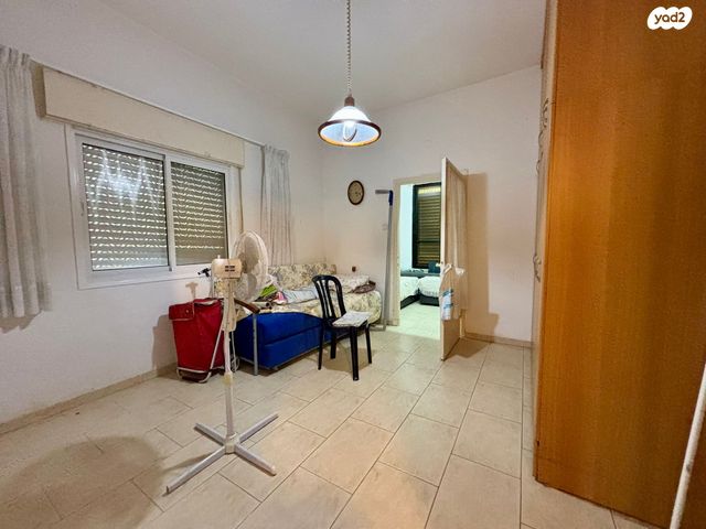 בית פרטי/ קוטג', שדרות בורוכוב 6, מרכז העיר, קרית אתא