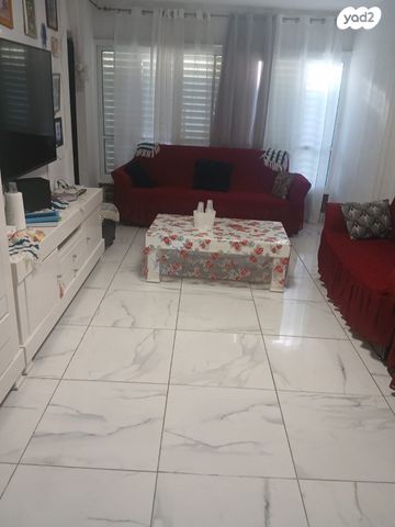 דירה, שדרות יוספטל, גבעה א', שביט, קרית אתא