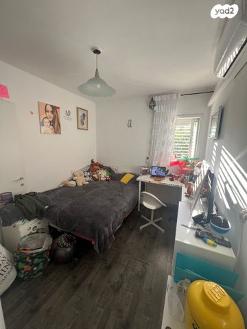 דירה, שדרות ששת הימים 25, נווה אליעזר וכפר שלם מזרח, תל אביב יפו