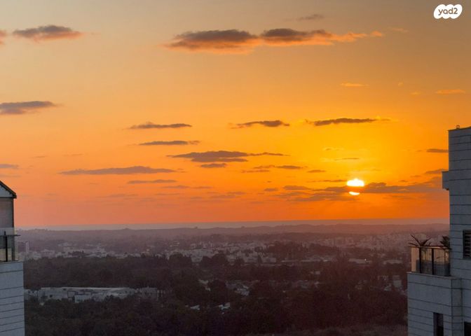 גג/ פנטהאוז, משה לוי, נאות שמיר, רמלה