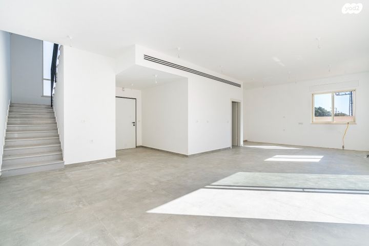 בית פרטי/ קוטג', בנימינה גבעת עדה