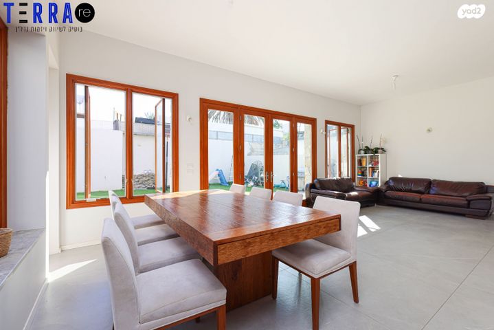 בית פרטי/ קוטג', חיים ארלוזורוב, נאות גנים, נתניה