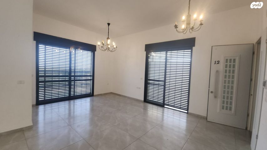 גג/ פנטהאוז, פרדס חנה כרכור