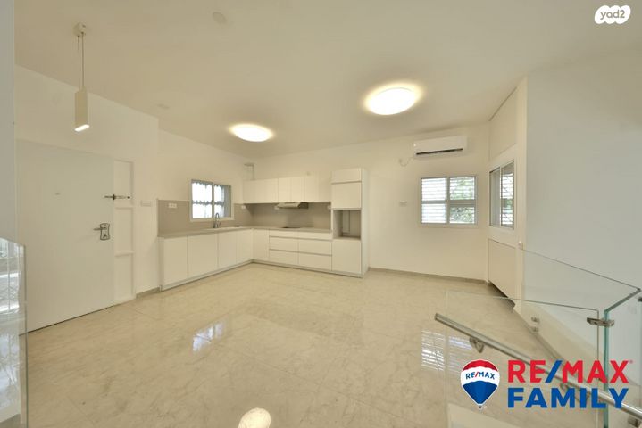 דירה, חביבה רייק 1, אפק, קרית ביאליק