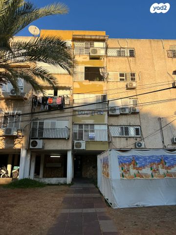 דירה, שדרות ששת הימים 25, נווה אליעזר וכפר שלם מזרח, תל אביב יפו